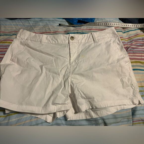 White Columbia PFG bonehead 4 inch shorts size 14 $12 - Picture 1 of 2